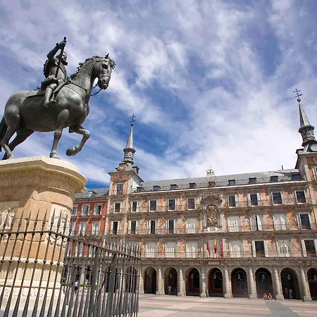 B&B Hotel Madrid Aeropuerto T1 T2 T3 
